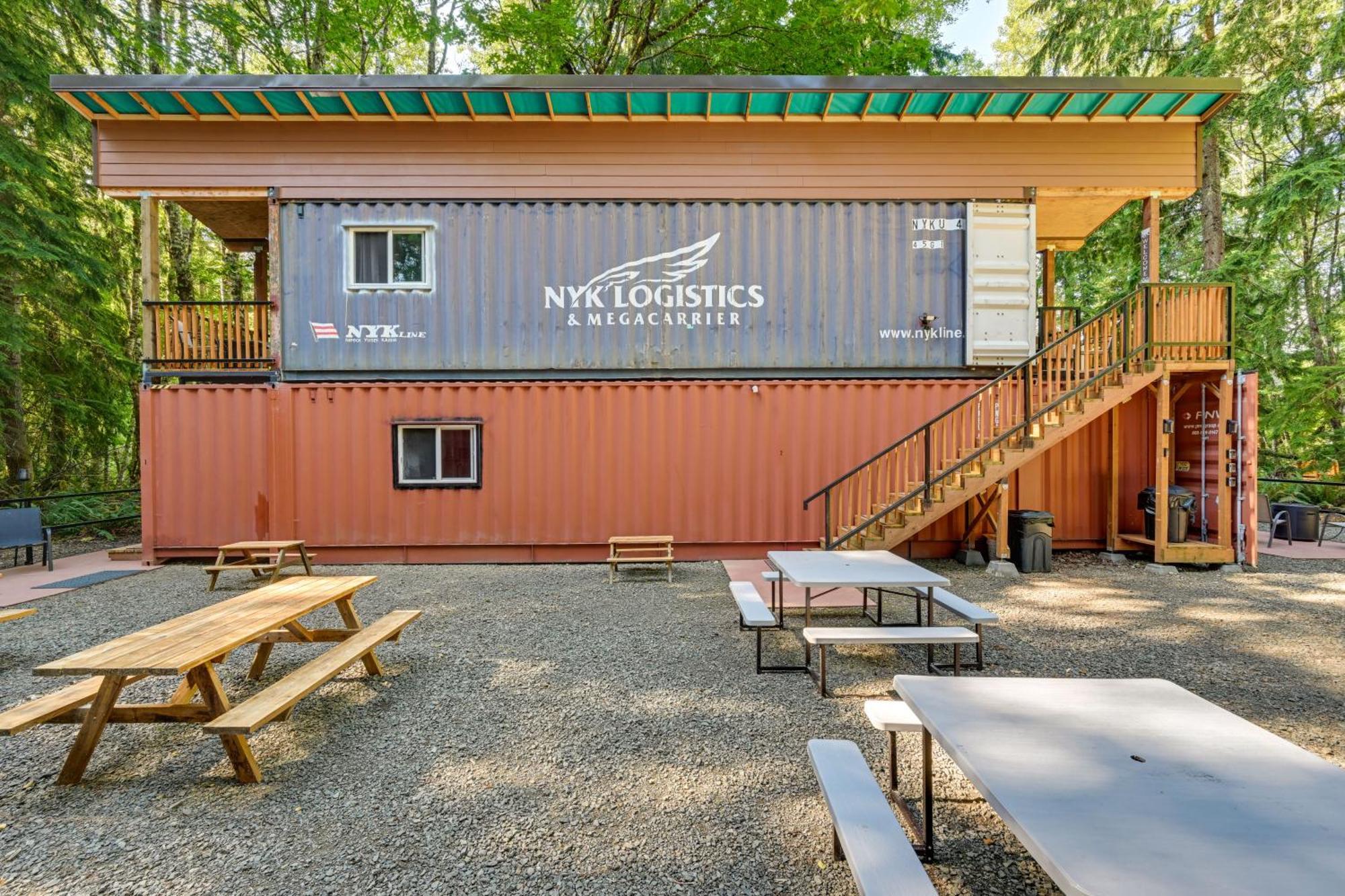 Unique Container Studio With Deck And Fire Pit! Buckley エクステリア 写真