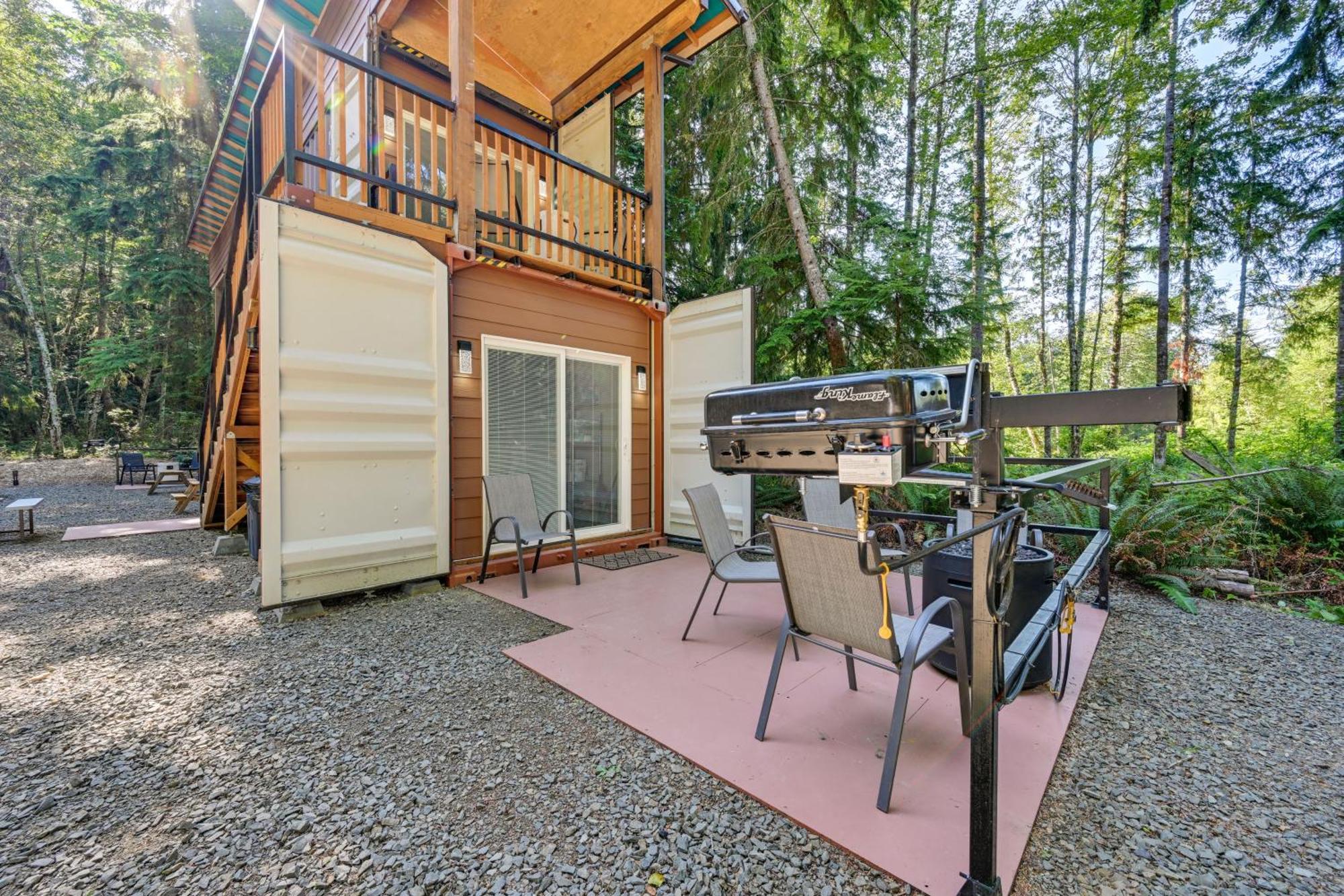 Unique Container Studio With Deck And Fire Pit! Buckley エクステリア 写真